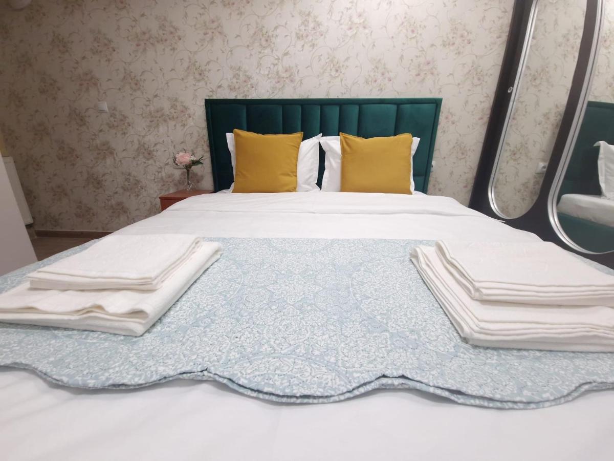בוקרשט Laroka House Beautiful Apartment Universitate Center מראה חיצוני תמונה